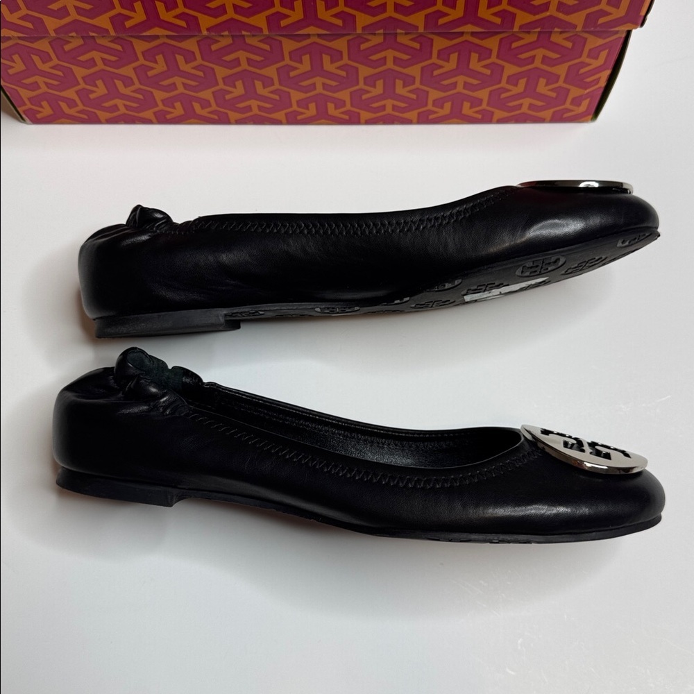 Tory Burch classic Reva ballet flat with silver logo - Picture 4 of 9
